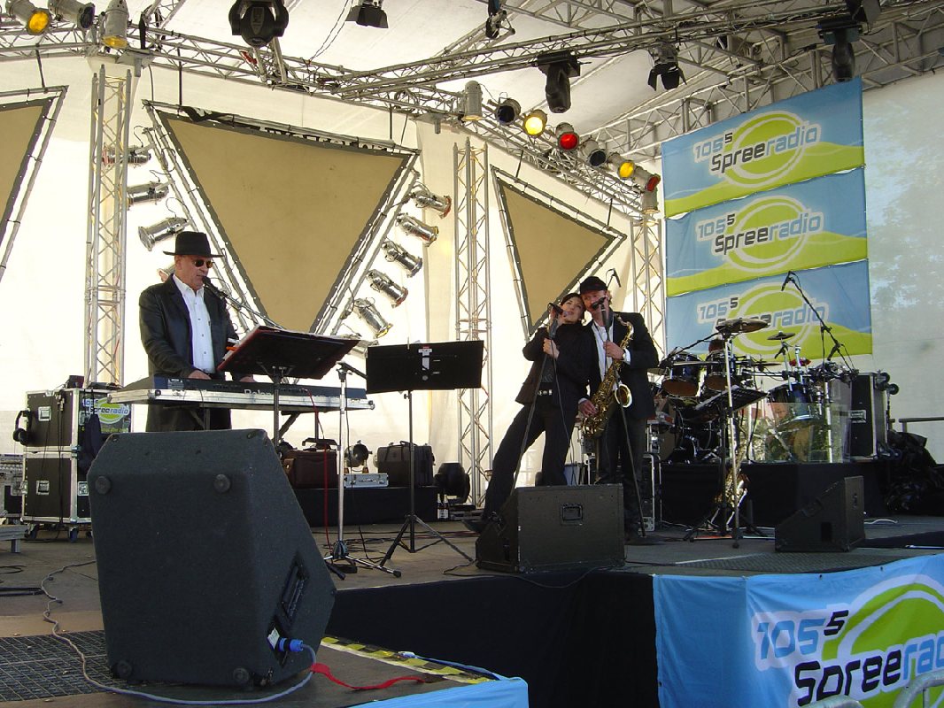 03   Galaband mit ausgezeichneter Unterhaltung